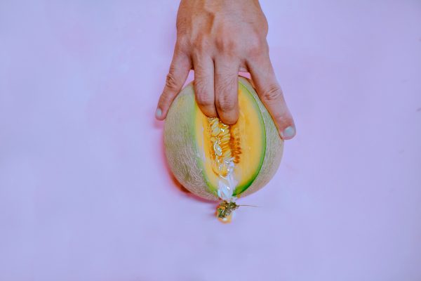 fingers-on-melon-3773665